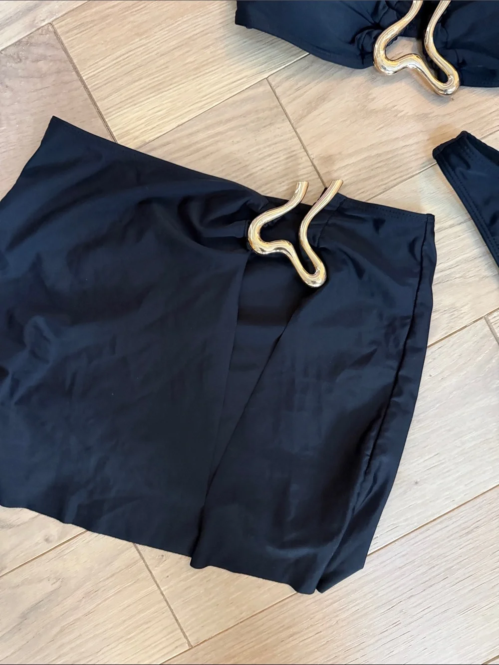 Commense chic black